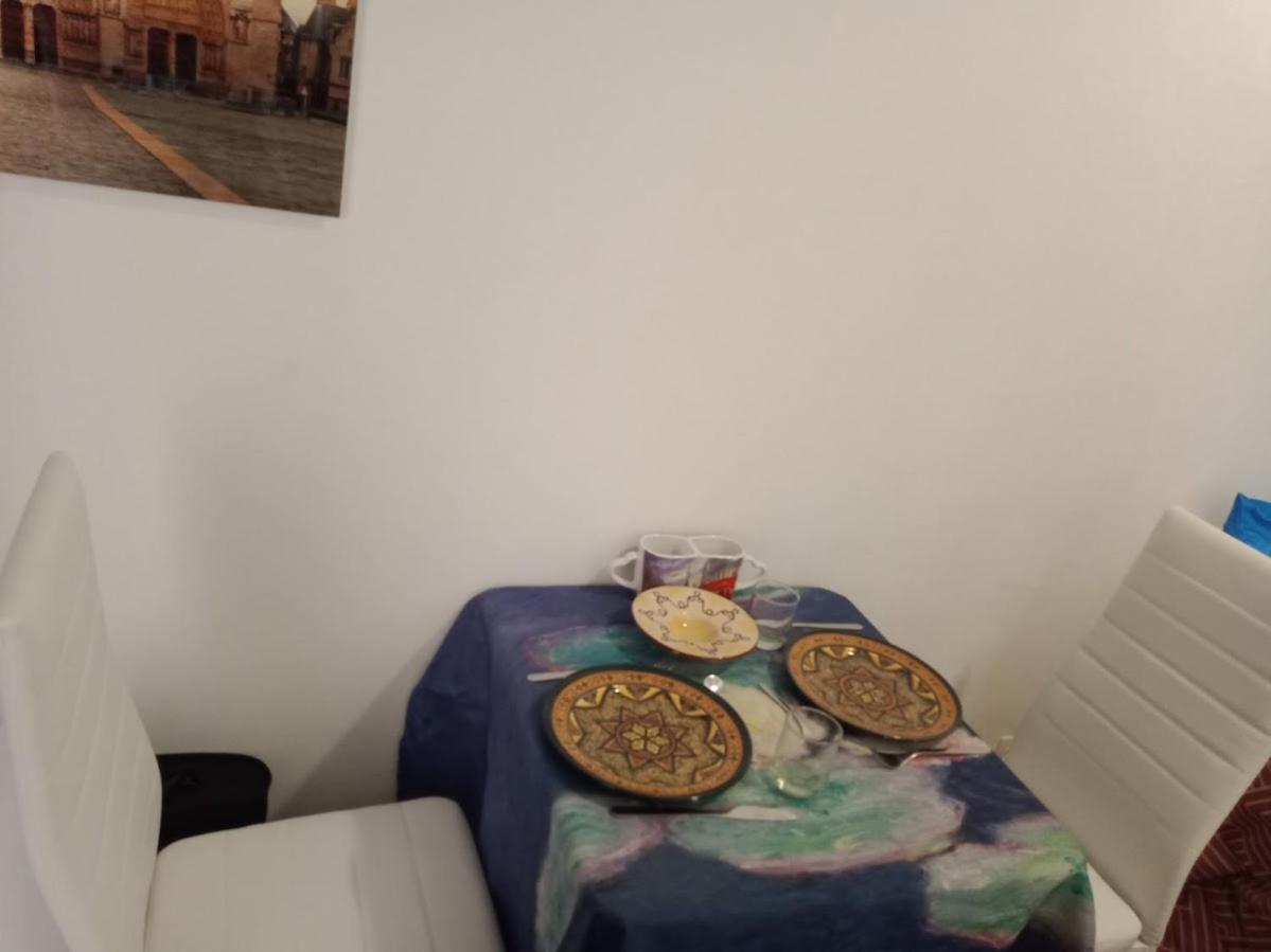 Petite Maison Avec Cour Dans Les Beaux Quartiers-Vous Faites Le Menage- Very Good Prices For T-H-E Location But You Have To Clea-N Th-E Flat Apartment ปารีส ภายนอก รูปภาพ