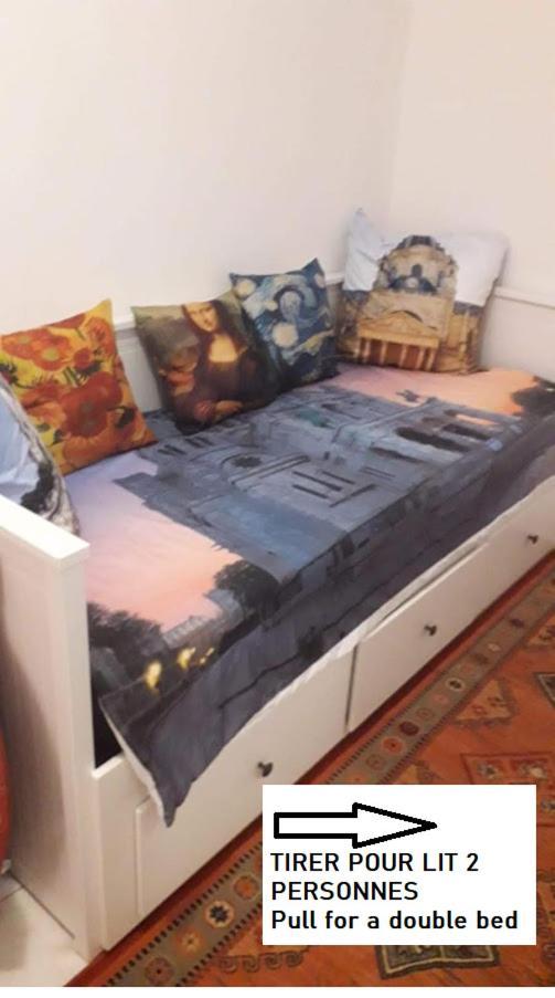 Petite Maison Avec Cour Dans Les Beaux Quartiers-Vous Faites Le Menage- Very Good Prices For T-H-E Location But You Have To Clea-N Th-E Flat Apartment ปารีส ภายนอก รูปภาพ