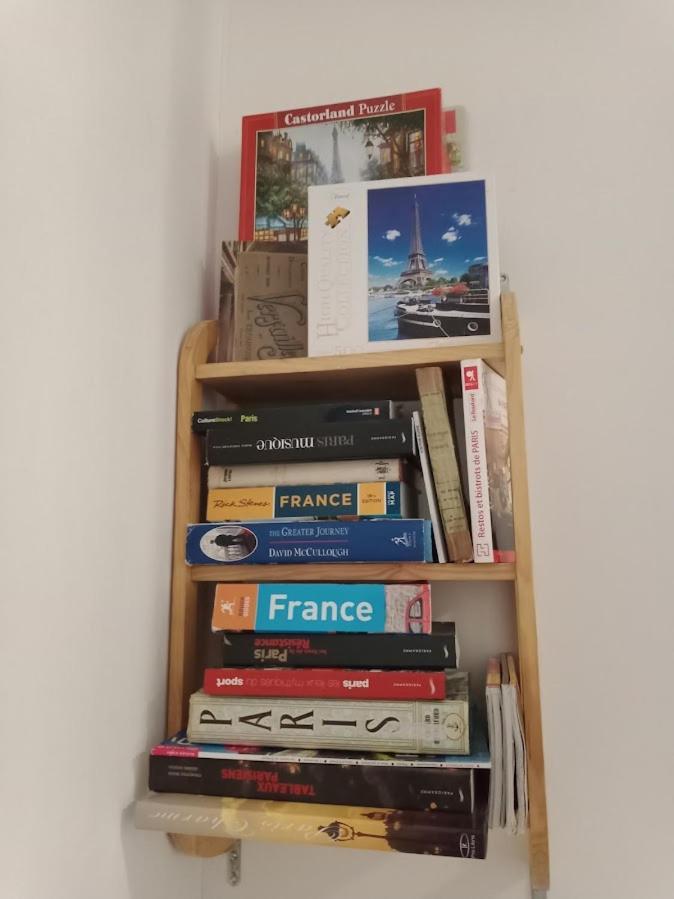 Petite Maison Avec Cour Dans Les Beaux Quartiers-Vous Faites Le Menage- Very Good Prices For T-H-E Location But You Have To Clea-N Th-E Flat Apartment ปารีส ภายนอก รูปภาพ